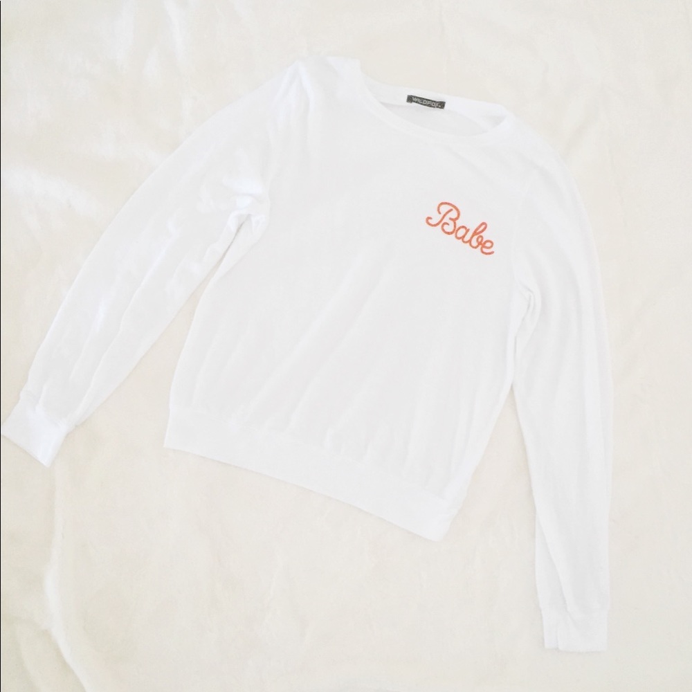 WILDFOX White Plush Babe Pink Jumper Longsleeve T